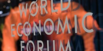 Trump to Lead Largest US Delegation at Davos Summit 2024