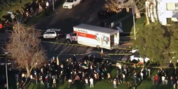 U-Haul Truck Collides with Iran Protesters at Los Angeles Demonstration