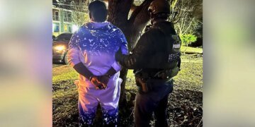 US Marshals Capture Fugitive Discovered Hiding Under Child's Bed in Washington