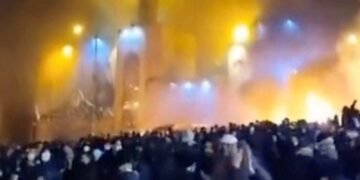 US Prepared to Support Iranian Protesters, Says Trump Amid Rising Death Toll