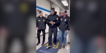 Video Captures Maduro's Arrival in the US and Subsequent Custody Transfer