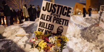 Videos Challenge Federal Narrative on Fatal Minneapolis Shooting Incident