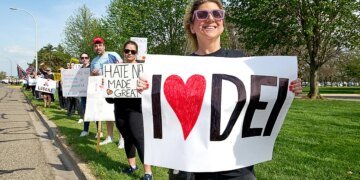 Virginia Democrats Unveil DEI Education Bill HB 614 in State Legislature