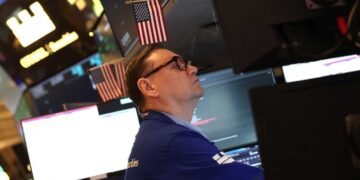 Wall Street's Venezuela Gains Extend Beyond Major Oil Companies, NPR Reports