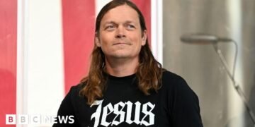 3 Doors Down Lead Singer Brad Arnold Passes Away at 47