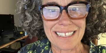 Accident Survivor Rescued by Lavender Bunny in Remarkable Act of Kindness