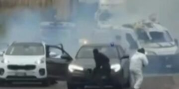Armed Gang Disguised as Police Blast Armoured Vehicle in Italian Heist Attempt