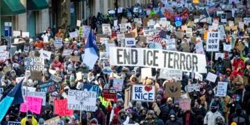 Big Tech Faces Backlash in Anti-ICE Boycott: Efficacy and Implications