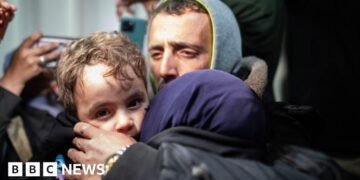 Gazans Return via Rafah Crossing Amid Security Checks by Palestinian Militias