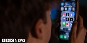 India Faces Rising Demands to Limit Children's Access to Social Media