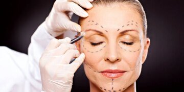 Man Charged with Impersonating Doctor in Failed Eyelid Surgery Case