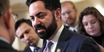 N.Y. Republican Faces Backlash for ICE Tactics at Swing District Town Hall