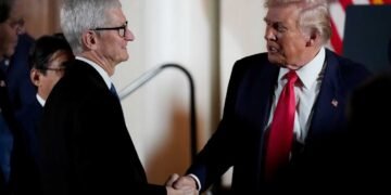 Senate Democrats Criticize Trump's Favoritism in Tariff Decisions