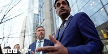 US Lawmakers Criticise Justice Department for 'Inappropriate' Epstein File Redactions