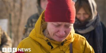 War Widow Relocates Husband’s Grave to Kyiv Amid Fears of Russian Advance